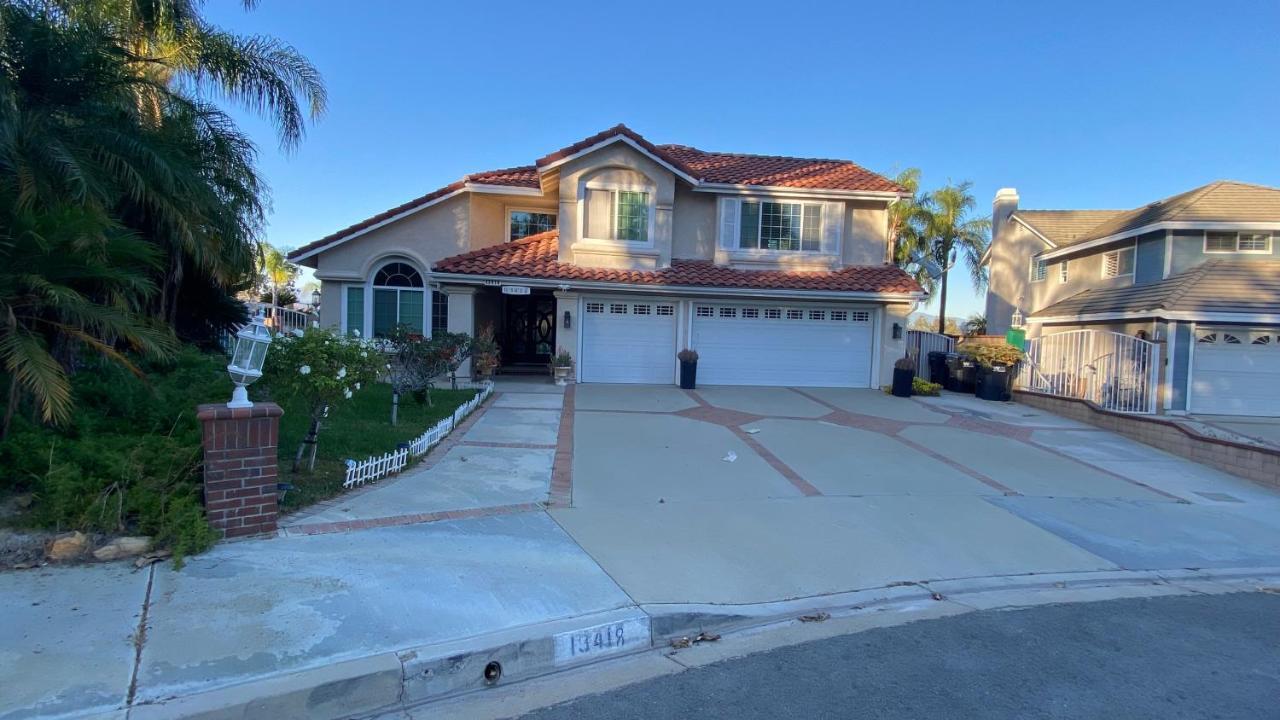 King Bed Big Room Chino Hills Exterior foto